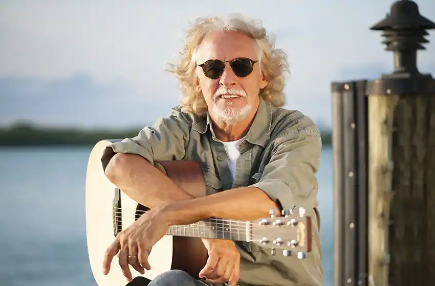 Nito Mestre tocará este martes en Espacio Clarín