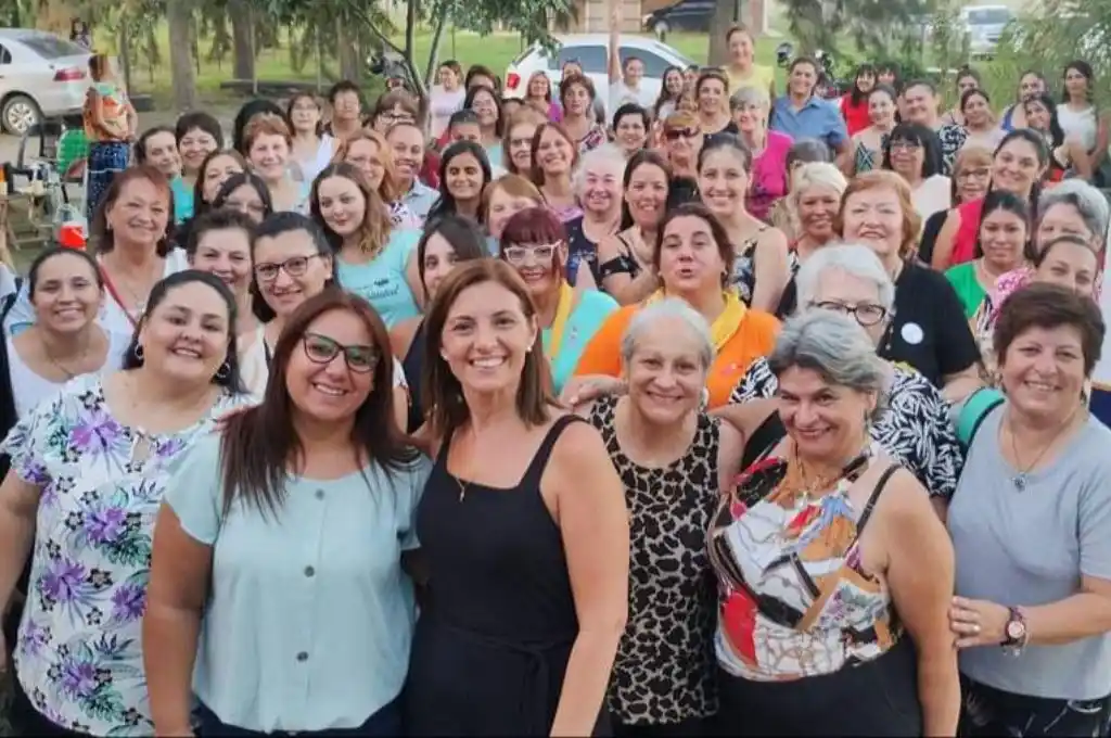 Florito agasajó a mujeres de Reconquista, Avellaneda y Villa Ocampo