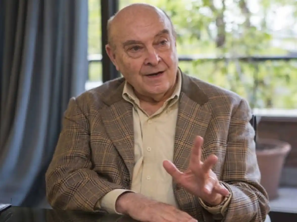 Domingo Cavallo: "Si el Gobierno no presenta un plan económico realista corre el riesgo de perder la elección"