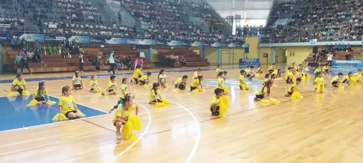 Más de dos mil estudiantes de escuelas
primarias participaron de la Gala Gimnástica