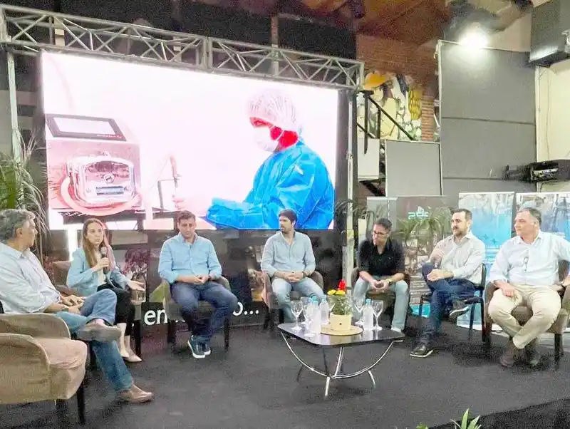 Finalizó el Conversatorio Desafíos y estrategias 
de desarrollo PyME en tiempos de crisis