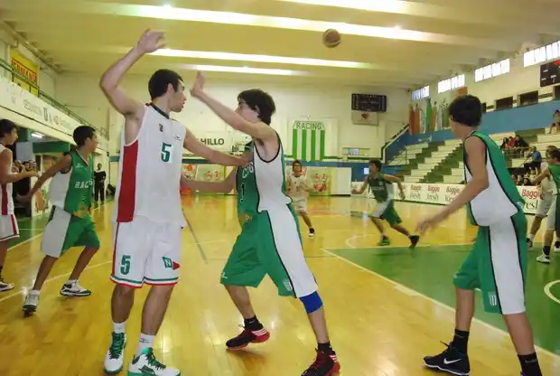 Central, Neptunia y Racing, a semifinales