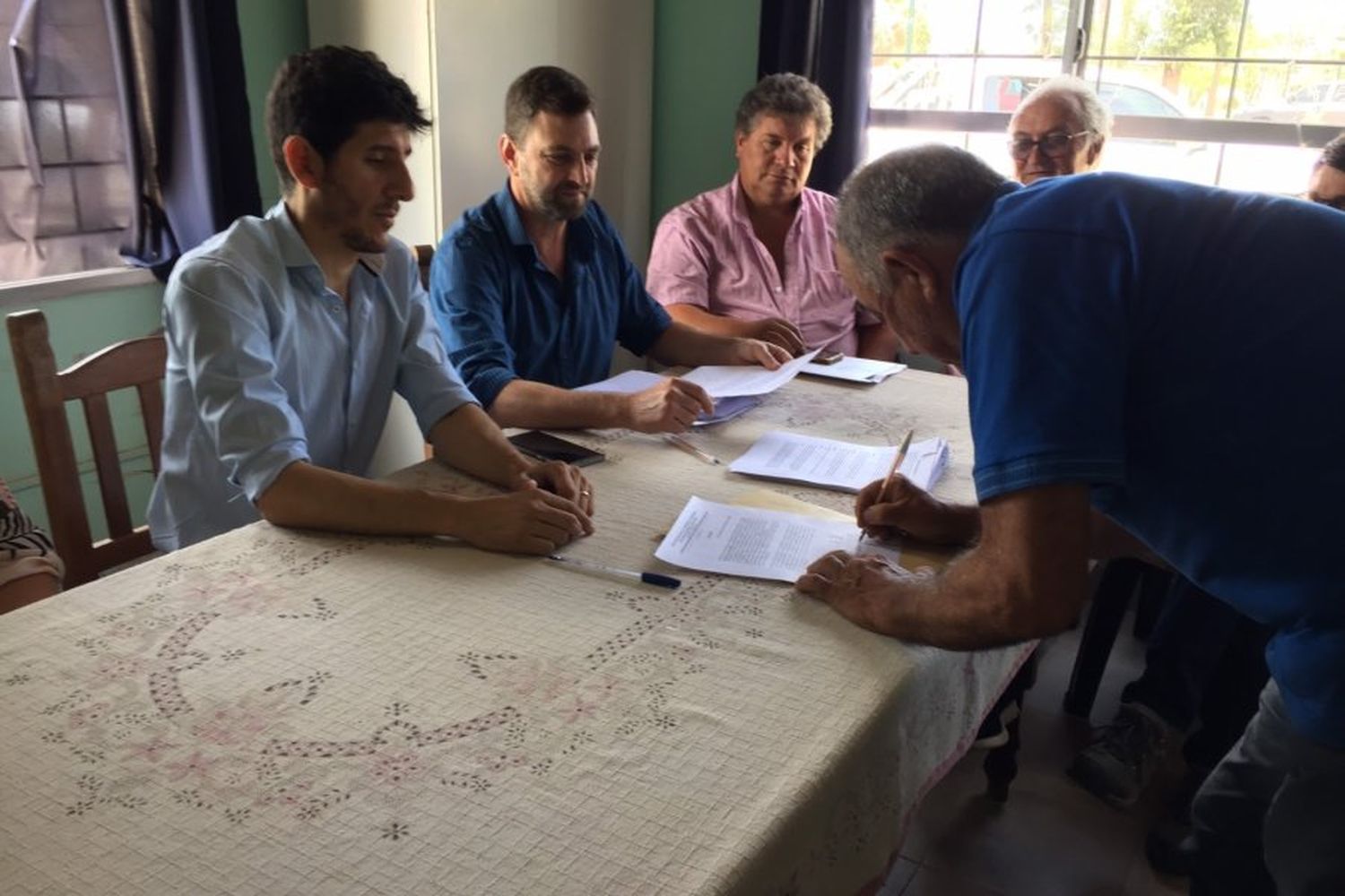La provincia entregó créditos y aportes por más de $17 millones a productores del departamento 9 de Julio