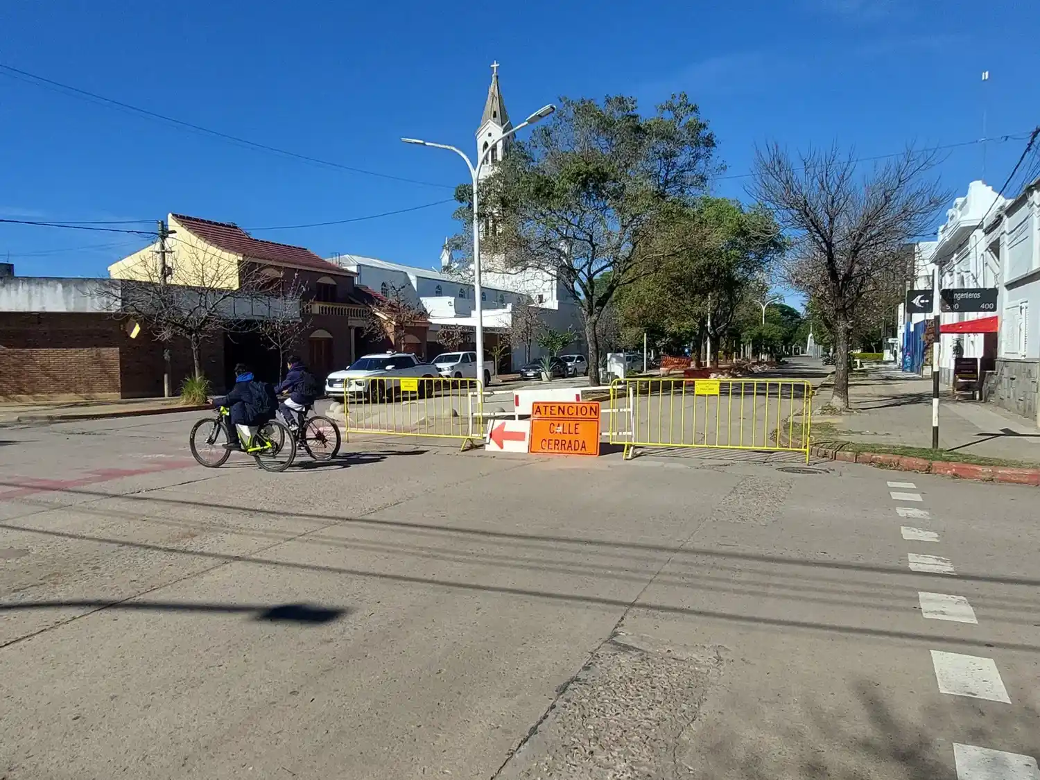 Corte de tránsito en Av. Belgrano por obra de recambio de cañerías cloacales