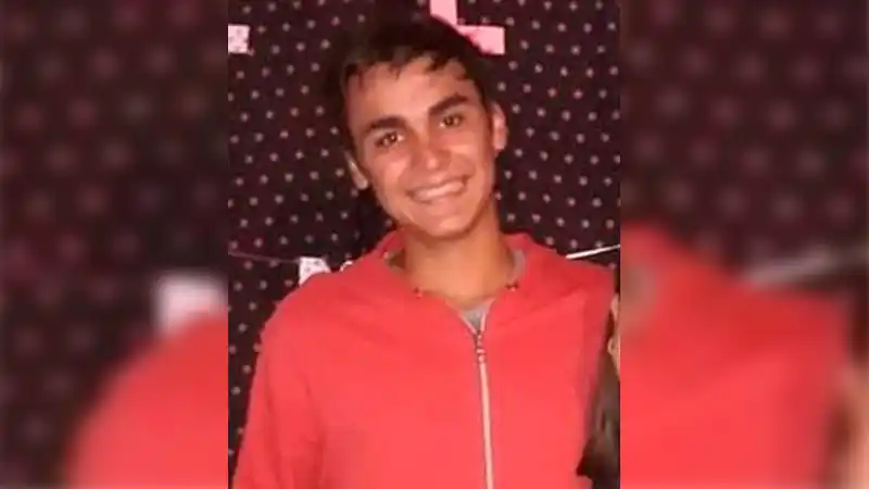 Buscan a un adolescente de 16 años que no regresó a su casa