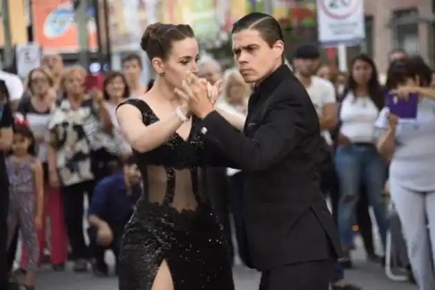 Llega el “Festival Provincial Abrazados al Tango” a La Plata con más de 400 artistas