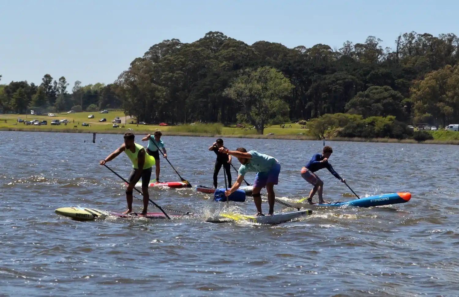 Entre la playa y la laguna, pasó una doble fecha del Circuito de SUP