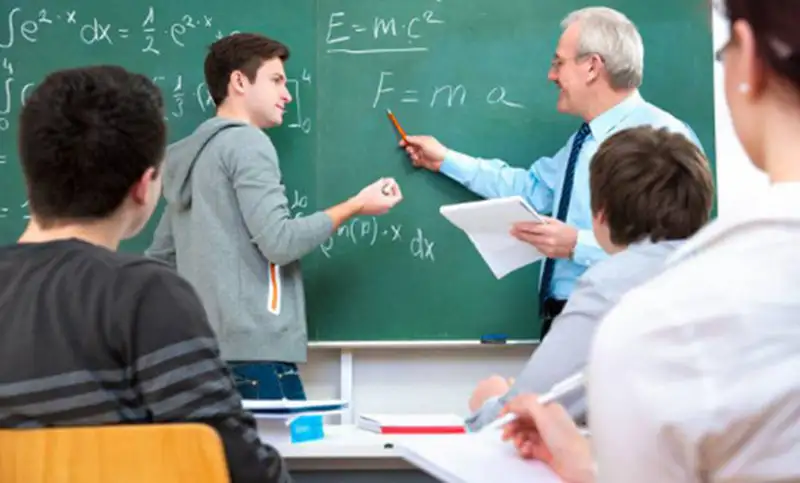 17 de septiembre: se conmemora el Día del Profesor
