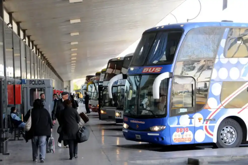 Convocan a una licitación privada para remodelar la terminal de Retiro