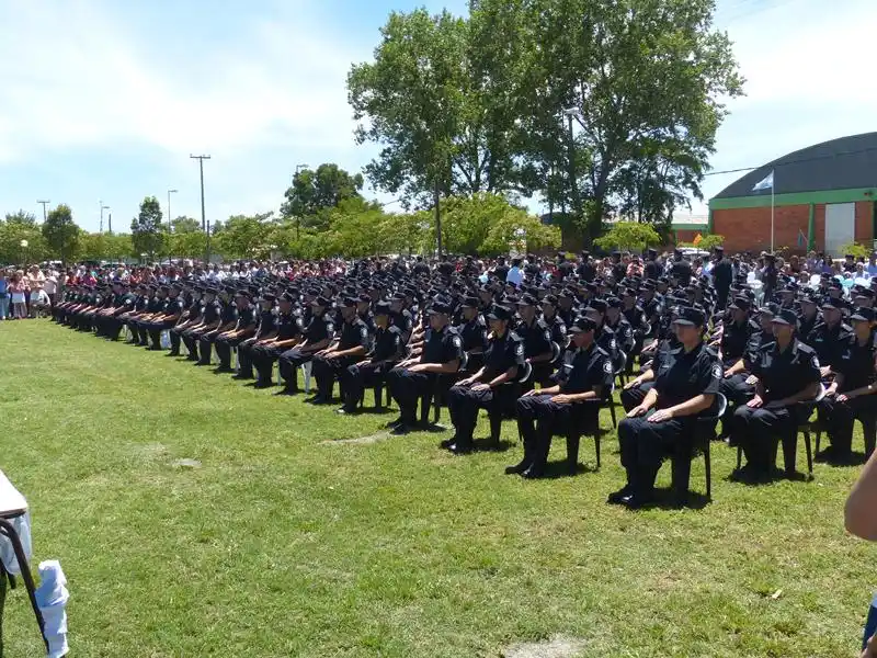Dolores: Egresados de la Policía Bonaerense aseguran sentirse "estafados"