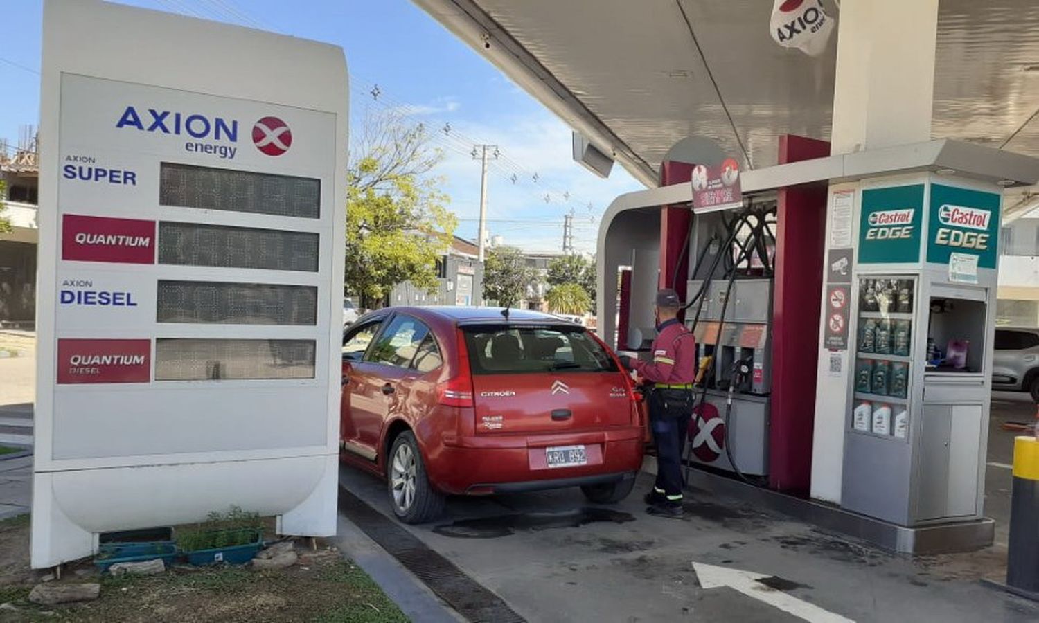 Los combustibles aumentaron un 4% desde este jueves