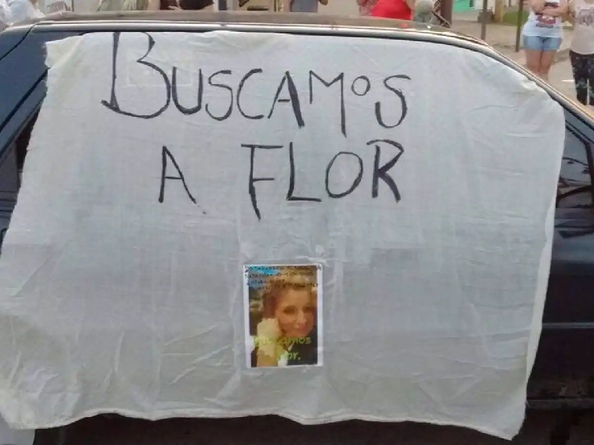 Reclamaban por su desaparición, y apareció en medio de la marcha