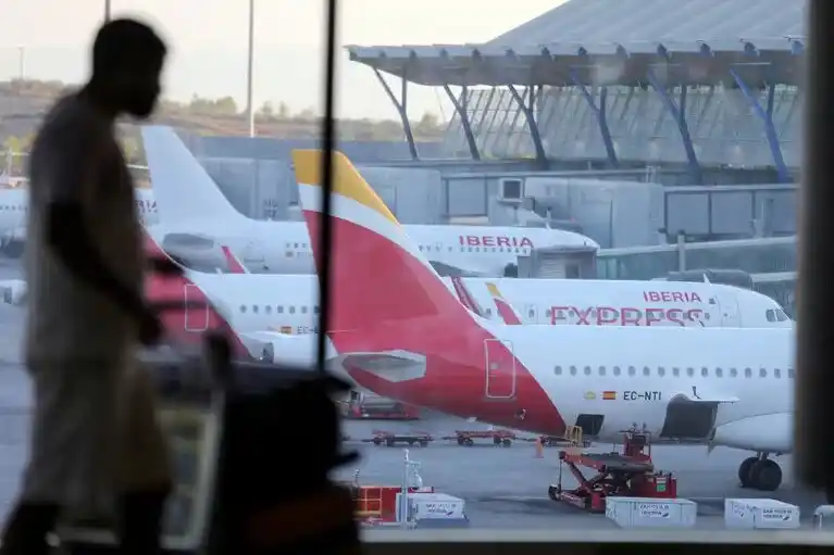 La mujer viajaba en un vuelo de Iberia Express, la aerolínea low cost de Iberia