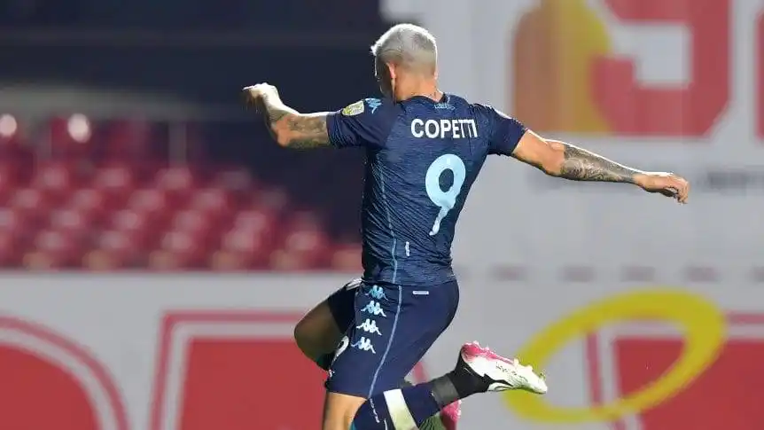 Racing igualó con San Pablo en el Morumbí