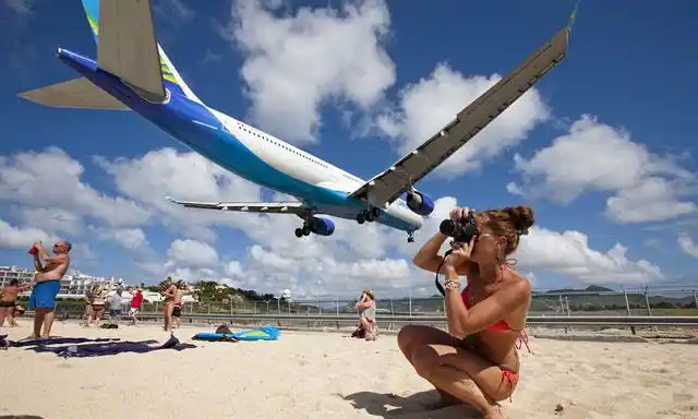 El huracán Irma destruyó uno de los aeropuertos más famosos del mundo