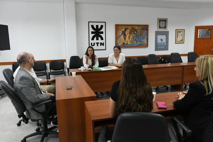 La Municipalidad de Rafaela y la Universidad Tecnológica Nacional (UTN) mantuvieron un encuentro para analizar el trabajo conjunto que llevan adelante ambas instituciones.