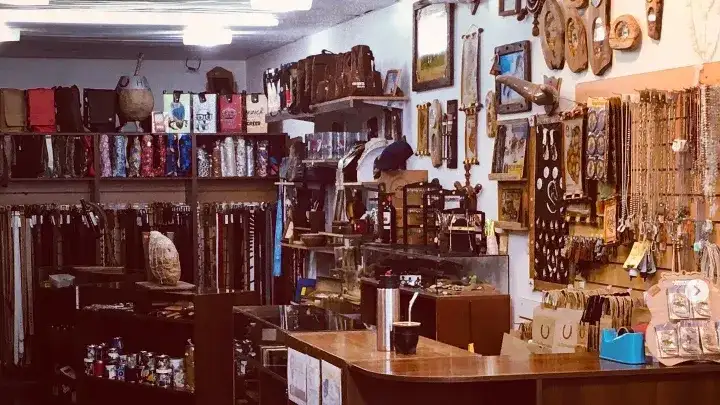 Por la caída de las ventas cierra un reconocido comercio ubicado en plena 25 de Mayo