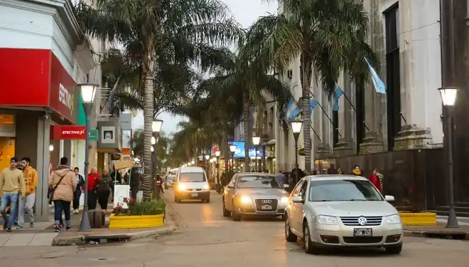 Habilitaciones a domicilio: El Municipio ya recorrió 50 comercios 