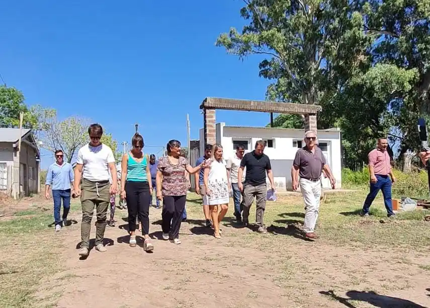 La vicegobernadora Stratta visitó la obra de la Escuela Agrotécnica