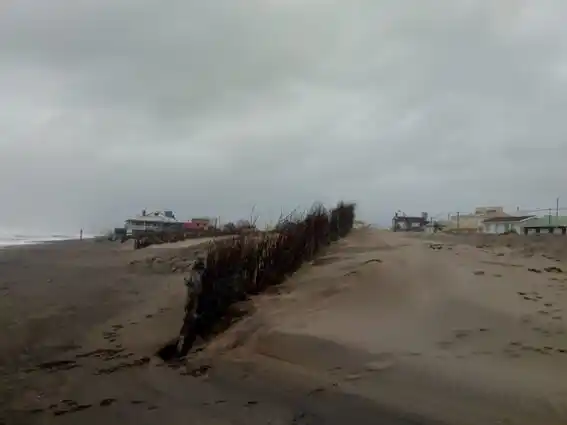 La Costa: Avanza la construcción de enquinchados de contención