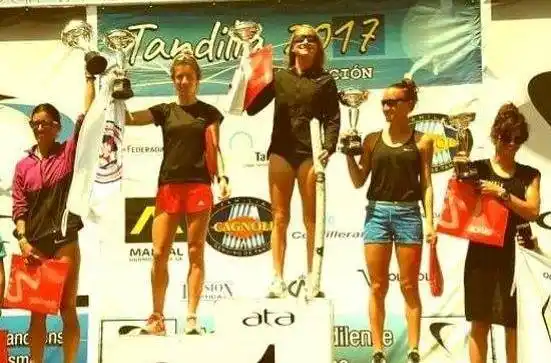 La “Tandilia” a los pies de las hermanas Borelli