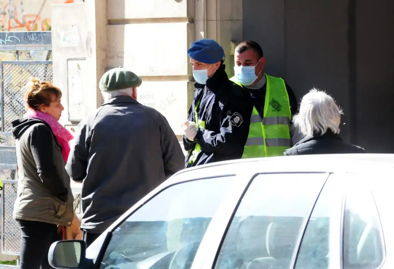 El Intendente aconsejó por decreto el uso de barbijos para circular y trabajar en Tandil