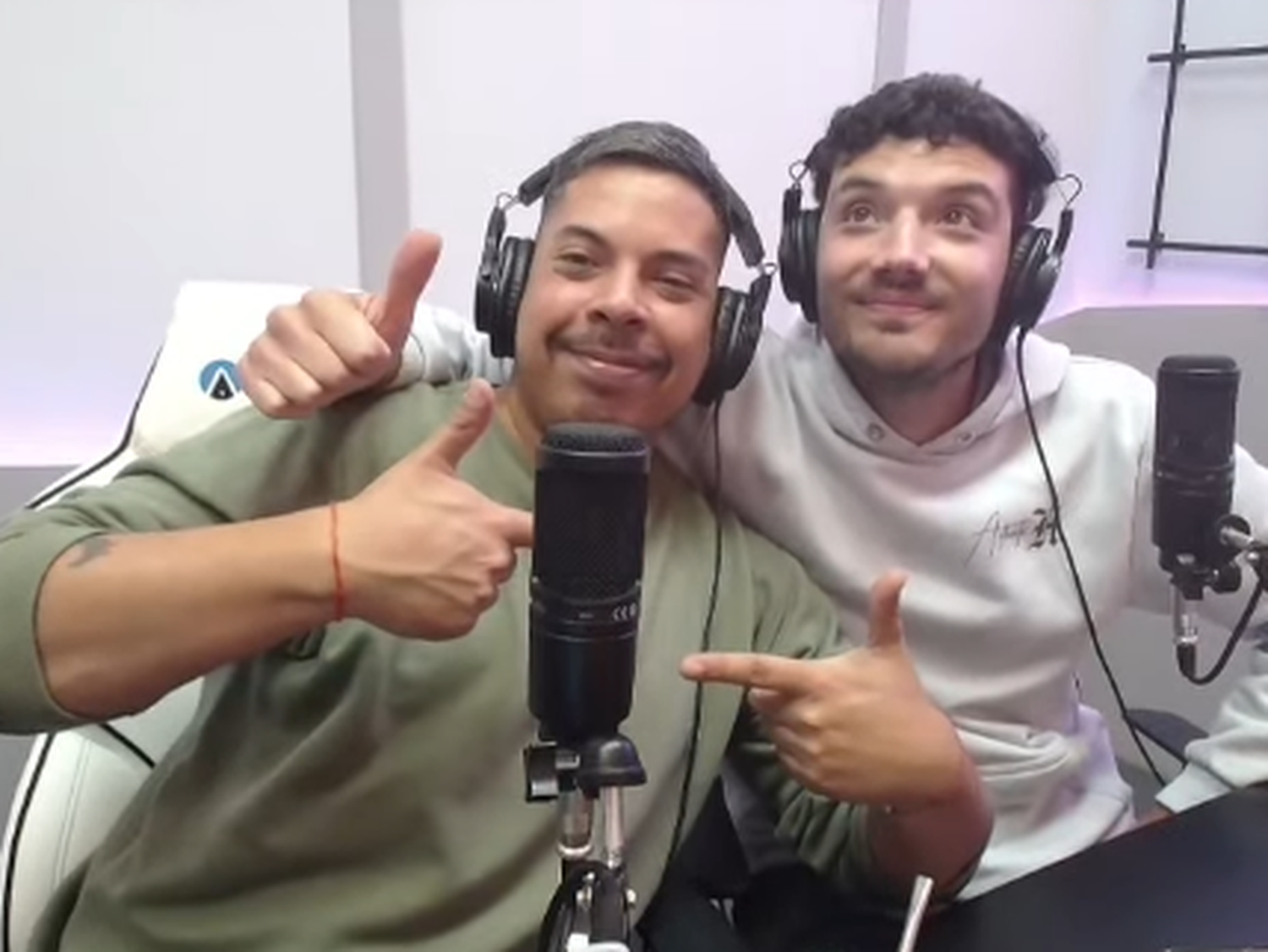 Cultura Zip de lunes: risas en distintos idiomas, repaso del Roca Rock y origami en vivo