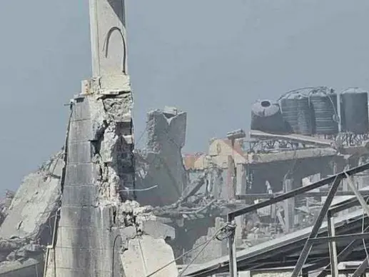 La única iglesia católica de Gaza fue bombardeada por Israel.