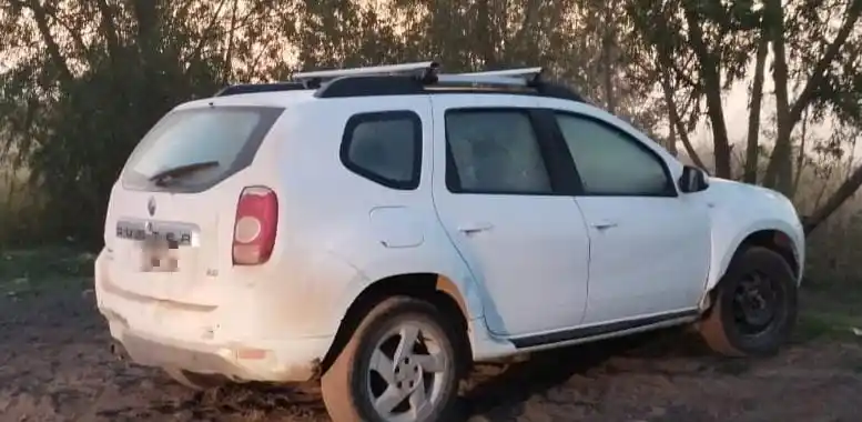Recuperaron camioneta robada en barrio El Durazno