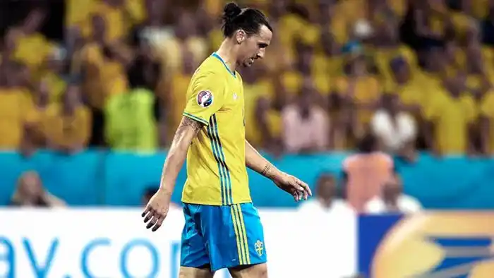 El DT de Suecia dijo que Ibrahimovic no jugará el Mundial