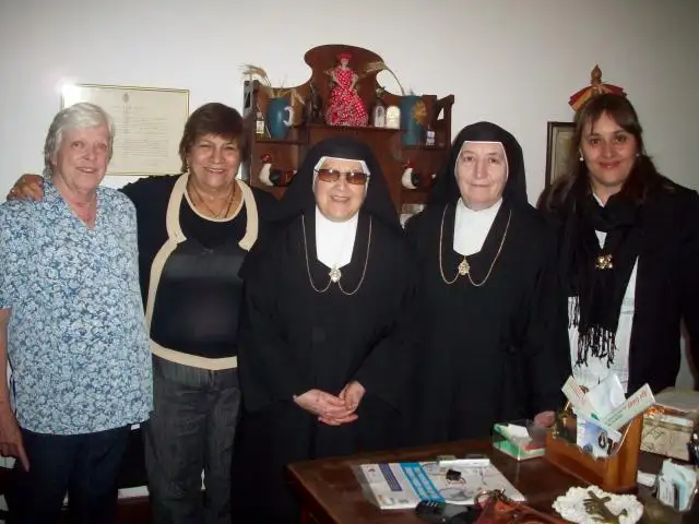 Hermanas María Jesús y Mercedes de la Obra Misionera de Jesús y María