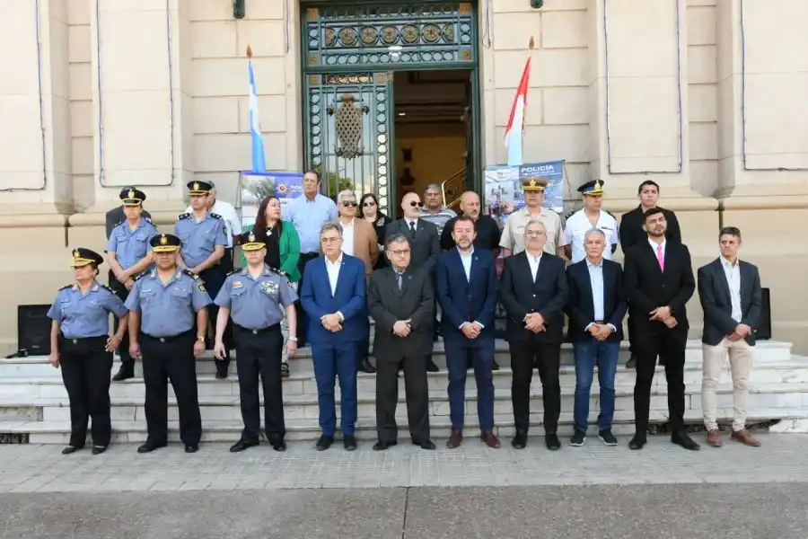 La Unidad Regional V celebró su 131º aniversario con nuevos móviles