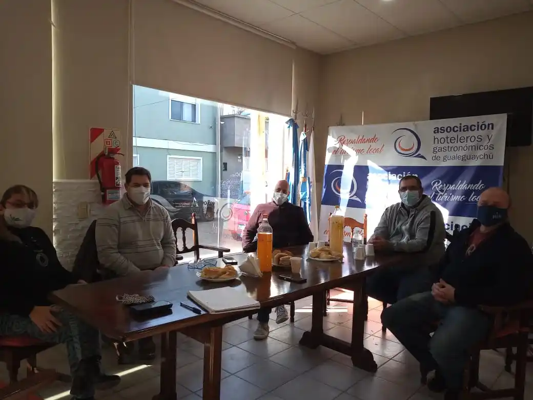 Se reunieron la Asociación de Hoteleros y Gastronómicos con el Consejo Mixto de Turismo