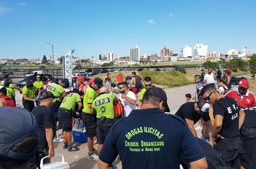 Superclásico: secuestran armas blancas, drogas y alcohol