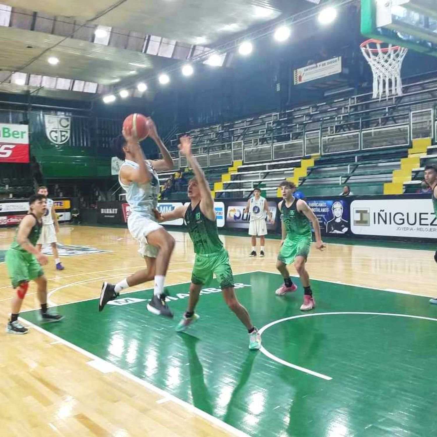 La Unión derrotó a Gimnasia y hoy se enfrenta a Platense