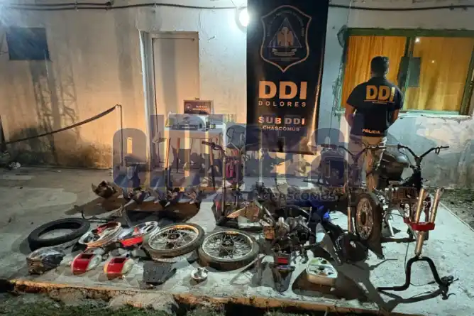 Secuestran motopartes y estupefacientes en una chacra del barrio La Esmeralda