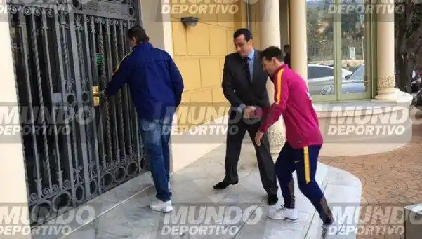 Oficial: Messi sólo sufre "pequeñas molestias" en el muslo