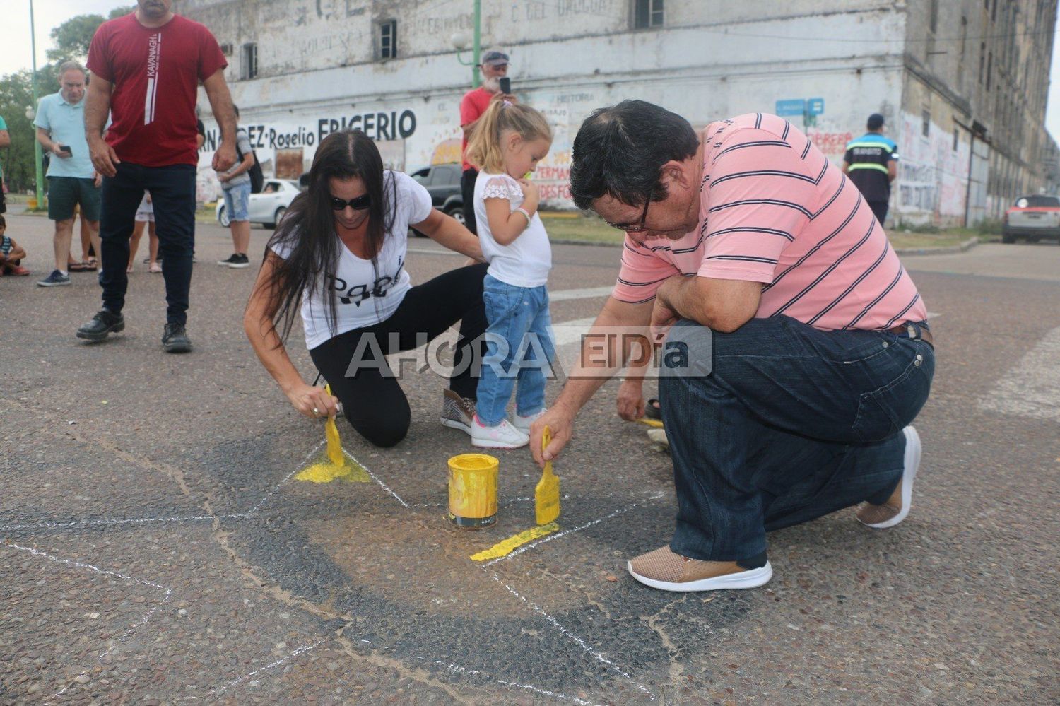 Pintaron una estrella amarilla en homenaje al Negro Romero, el trabajador que murió el año pasado en la previa del Carnaval