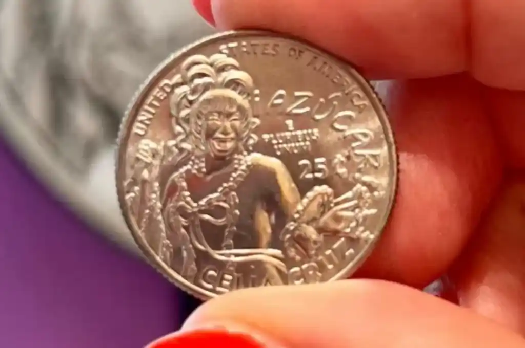 La inscripción "¡Azúcar!", su famosa frase, también aparece en la moneda.
