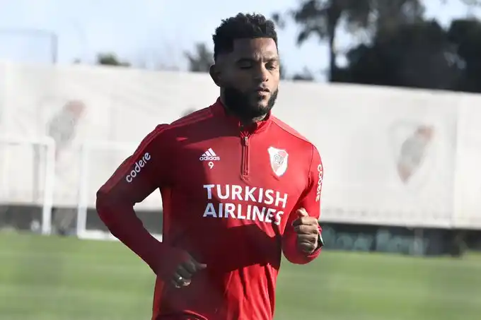 Borja se entrena en Ezeiza.