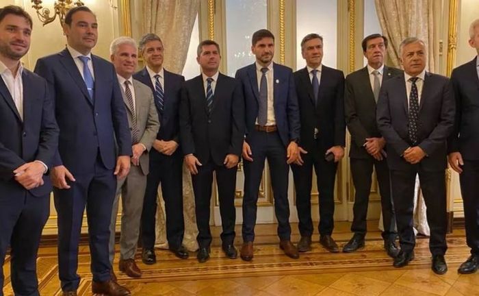 Gobernadores de Juntos respaldaron la Ley de Bases y el paquete fiscal