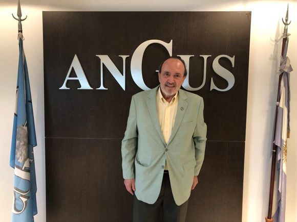 Un premio para Alfredo Gusmán que enorgullece a la Angus