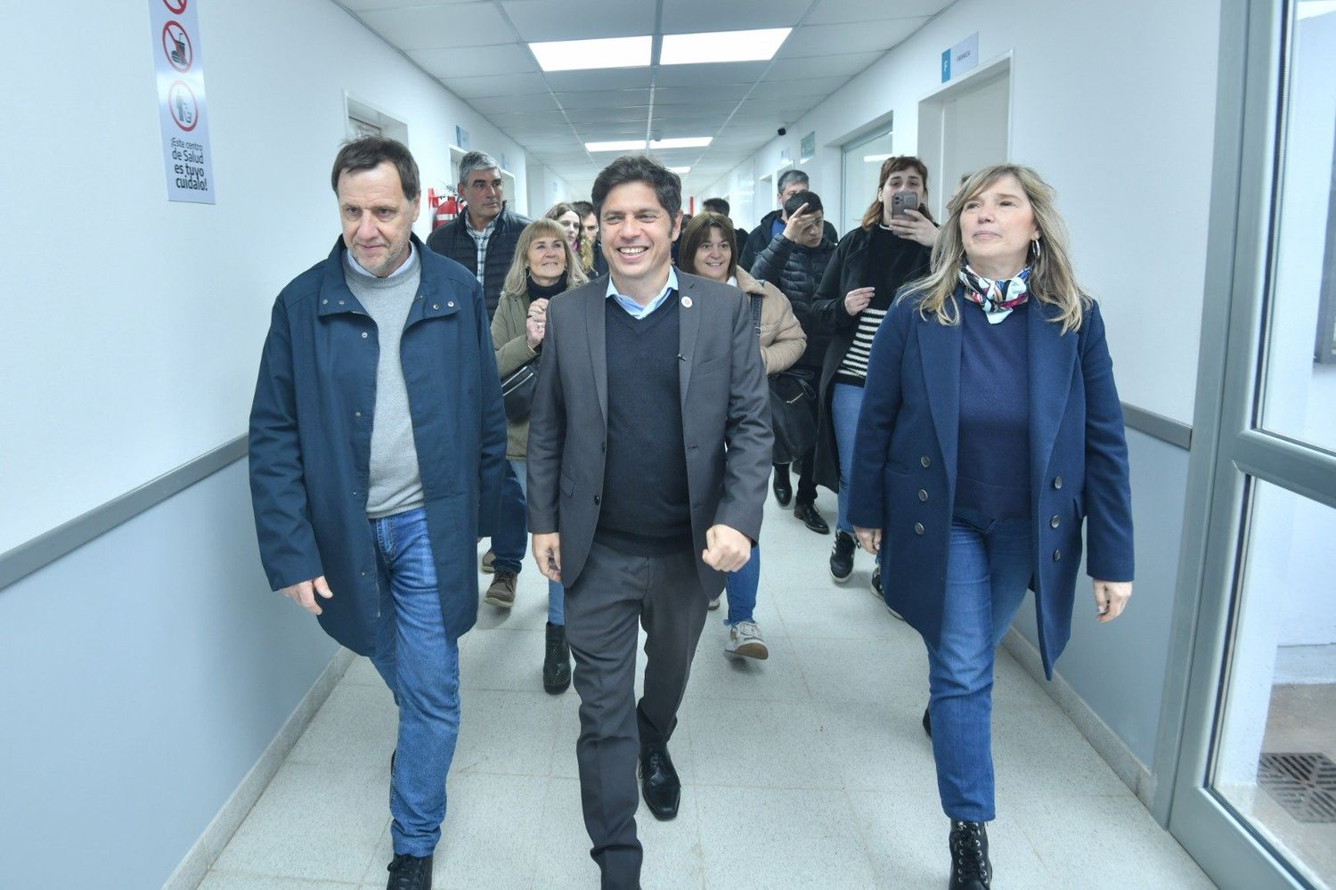 El Gobernador recorriendo las instalaciones acompañado del Intendente y la jefa de Asesores provincial, Cristina Álvarez Rodríguez.