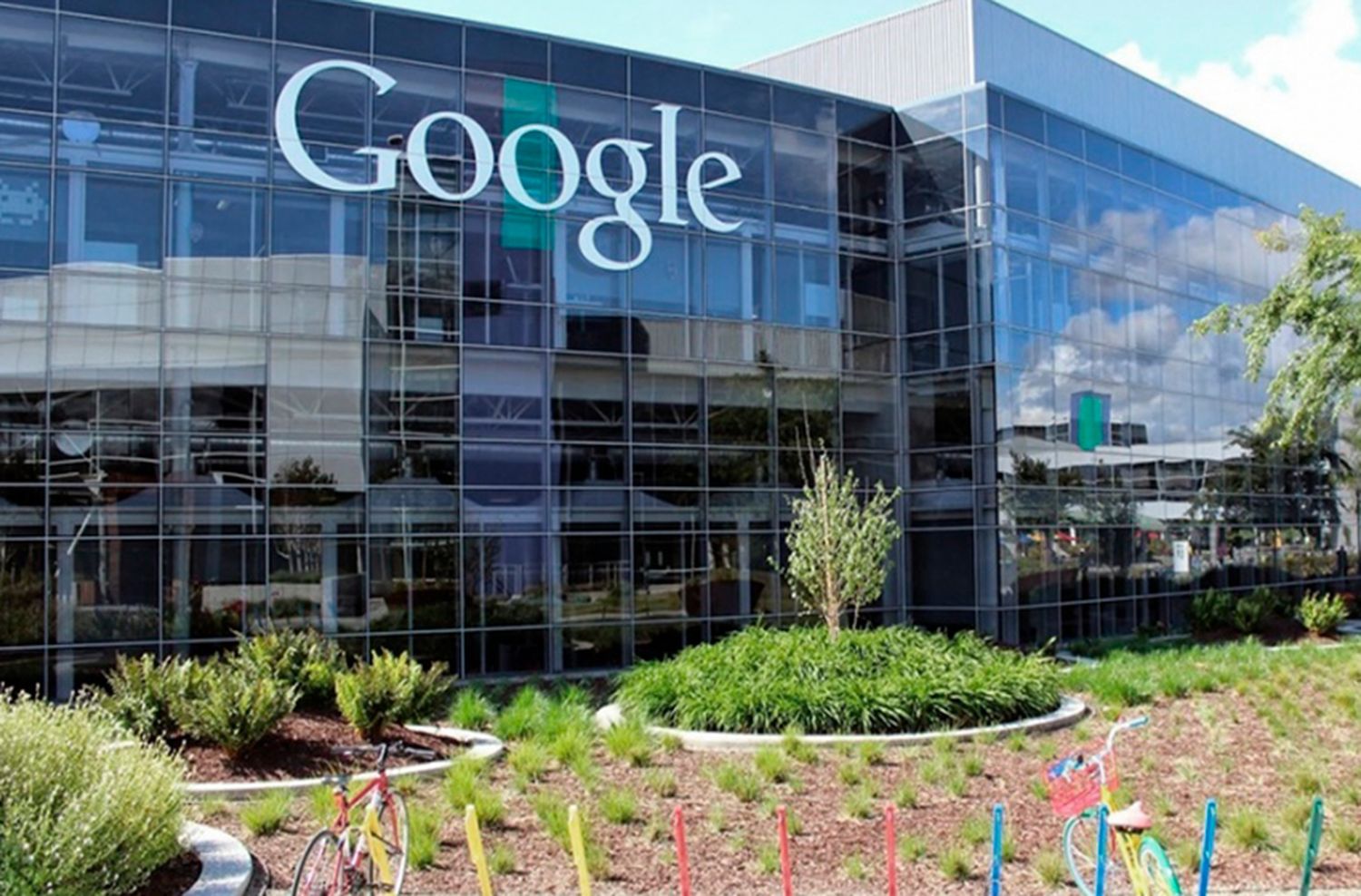 Exigen a Google que deje de difundir amenazas contra los ciudadanos rusos en YouTube