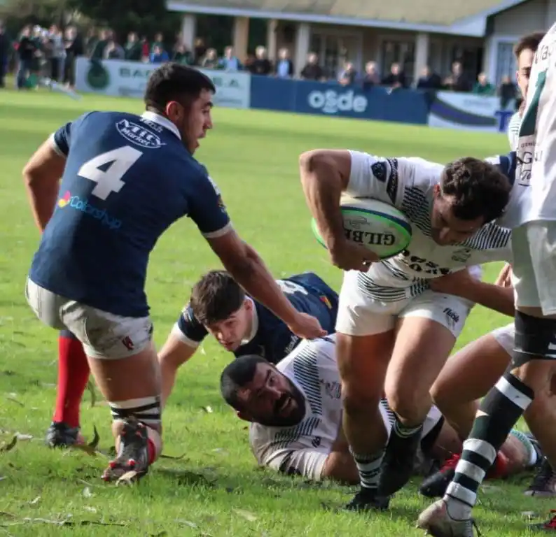 Los Cardos se impuso a Argentino en el duelo de la primera ronda jugado en Tandil.