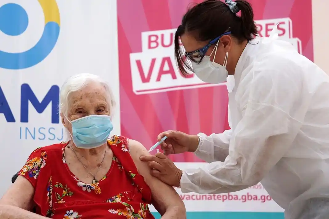 Esperan la llegada de vacunas