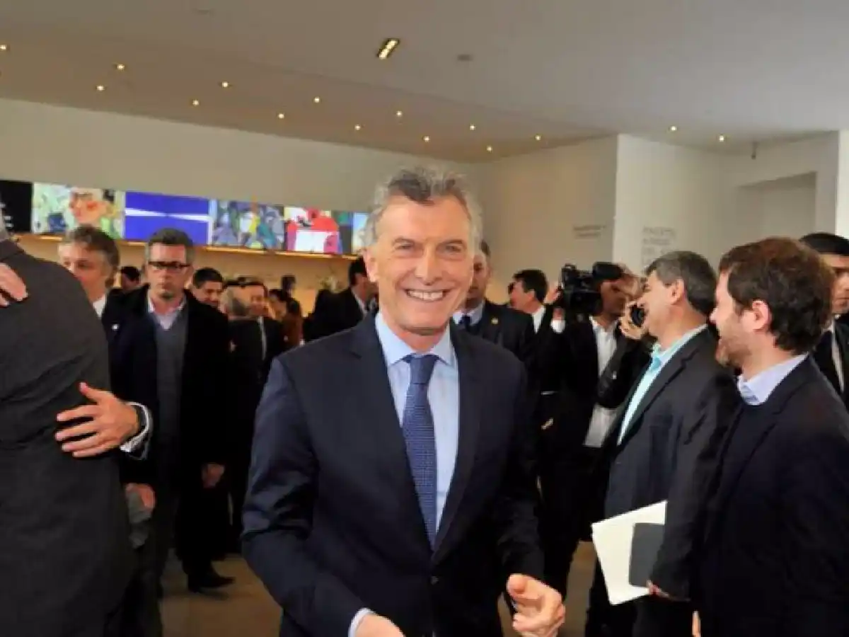 Realizan  la segunda marcha de apoyo al gobierno