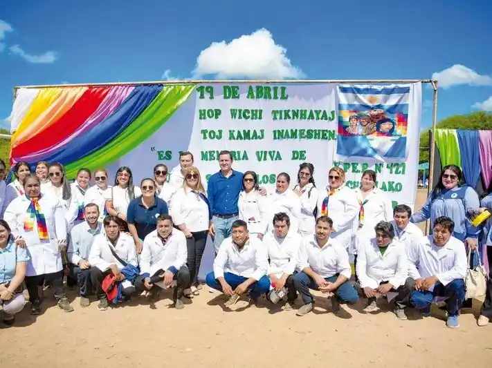 Eber Solís encabezó los festejos por el Día de 
los Pueblos Originarios en el Oeste formoseño