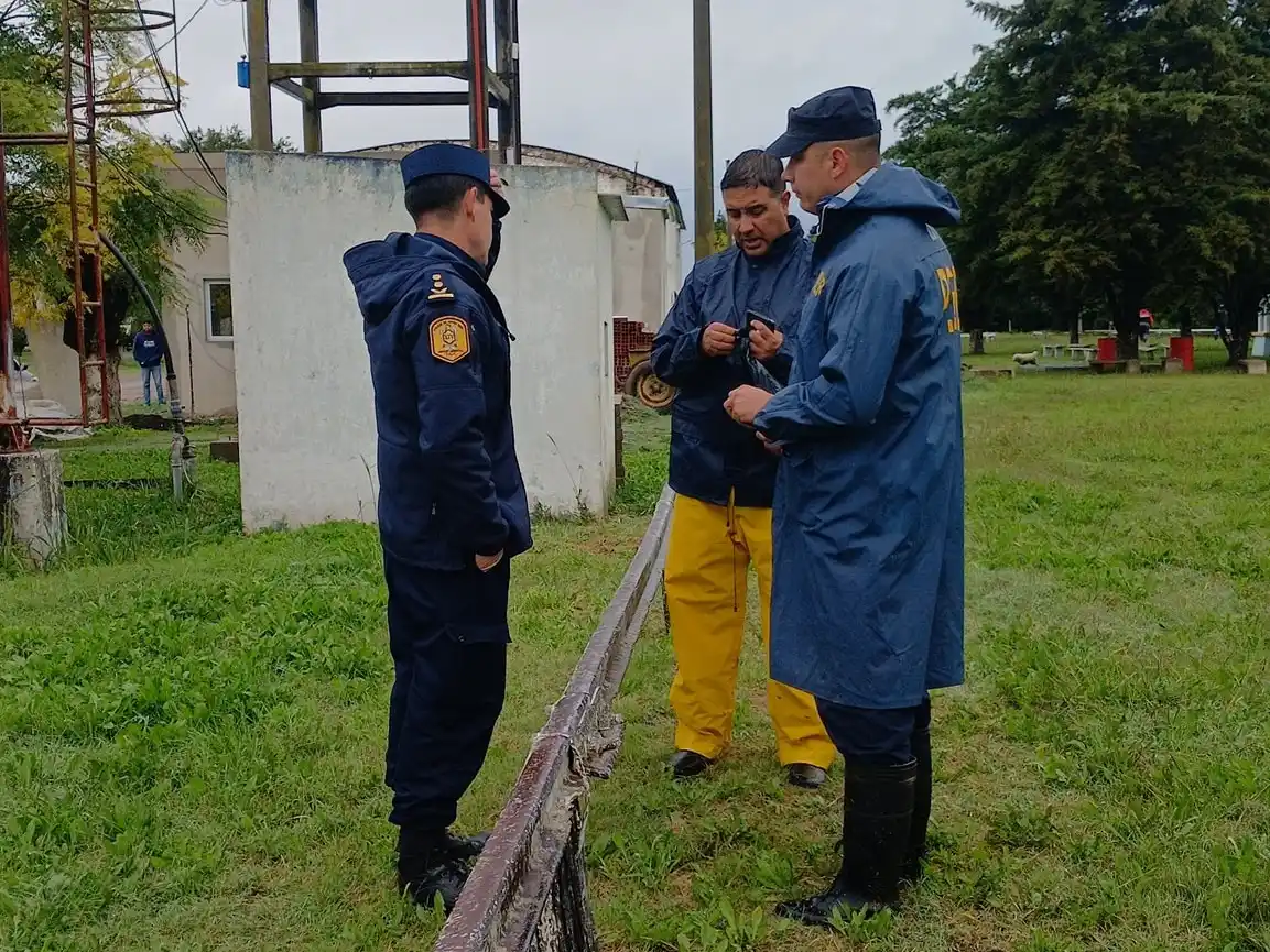 Intensa búsqueda de un hombre desaparecido en Arroyo Clé, Rosario del Tala