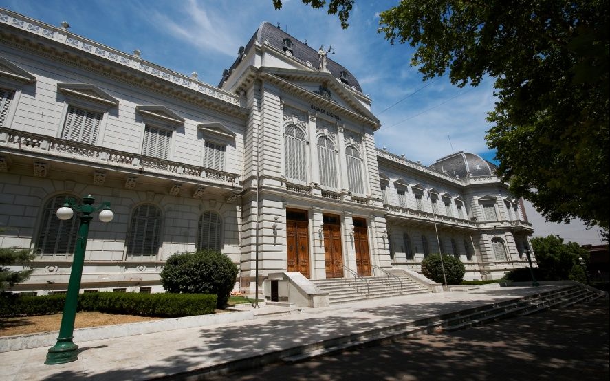 La Suprema Corte bonaerense le reclama a Vidal por aumento de salarios a jueces y funcionarios judiciales